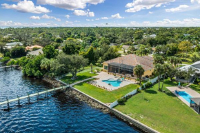 Peace River Waterfront Luxury Living - 5-BD w Pool